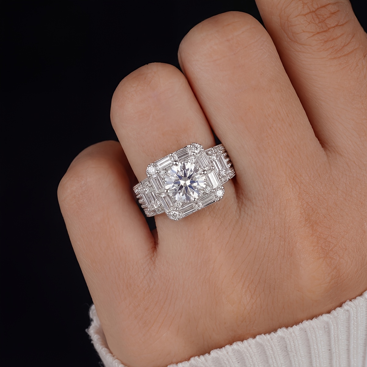 Women's Luxury T-Shaped Ring, Exquisite Design